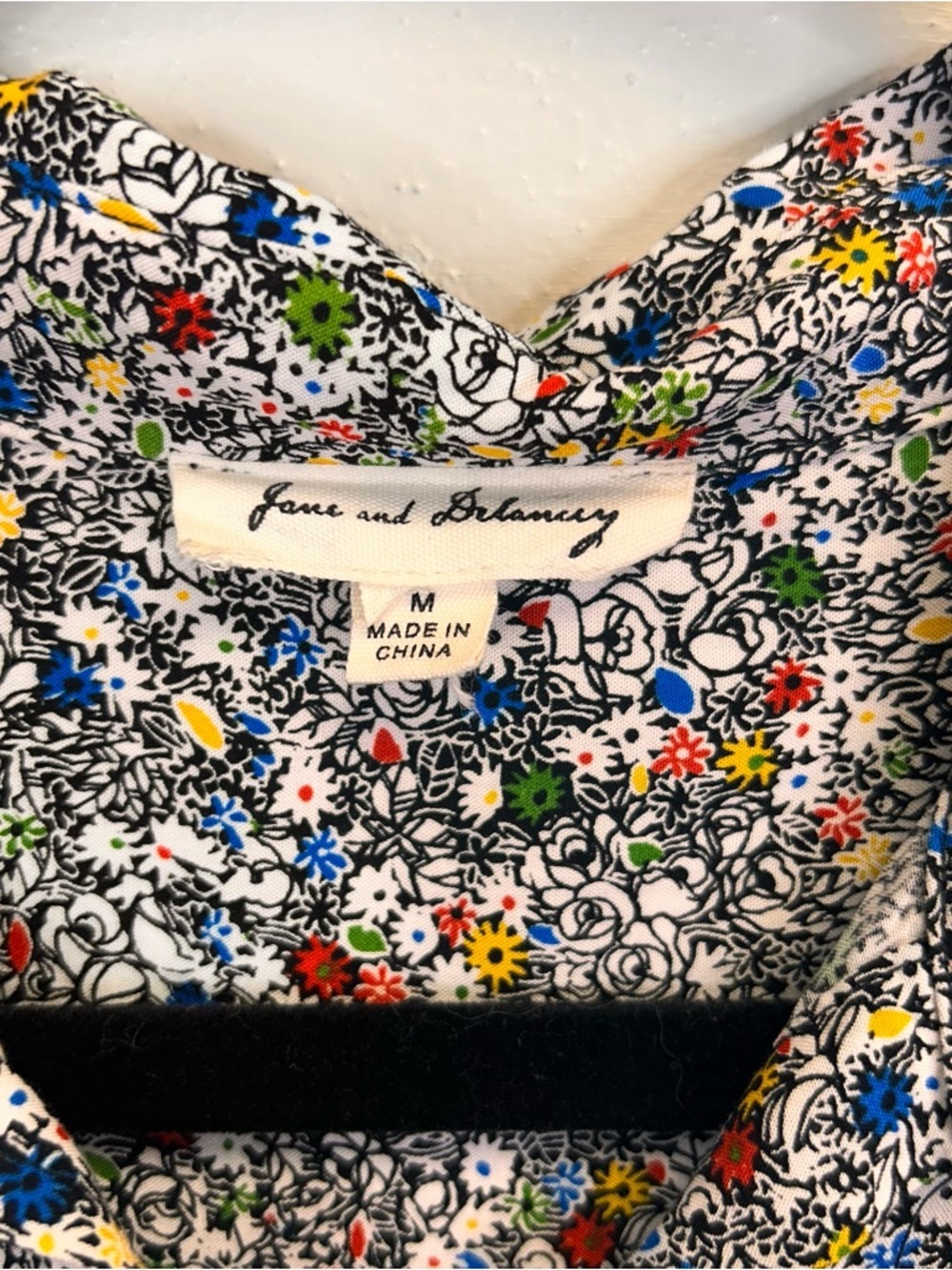 Floral Blouse Multicolor Button Up Career Spring Summer Lightweight Casual Work - Picture 3 of 13